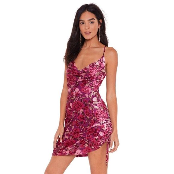 NASTY GAL Whats Growin Down Velvet BurnOut Dress 0 - Picture 6 of 13
